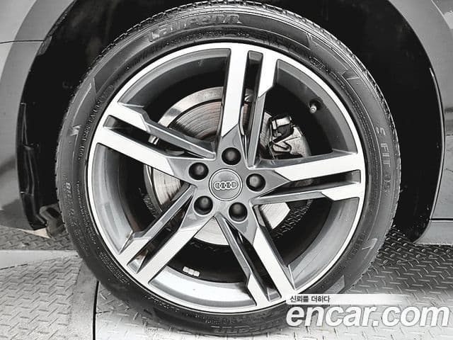 Audi A4 (B9) Premium, 2019 все фото