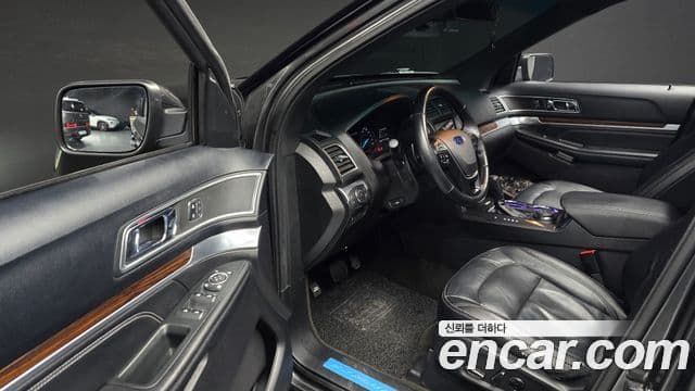 Ford Explorer 5세대, 2016 11