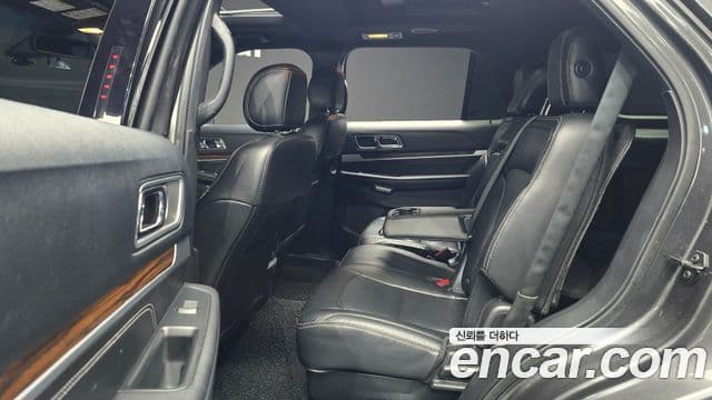 Ford Explorer 5세대, 2016 12