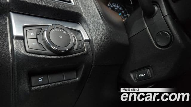 Ford Explorer 5세대, 2016 14