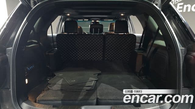 Ford Explorer 5세대, 2016 20