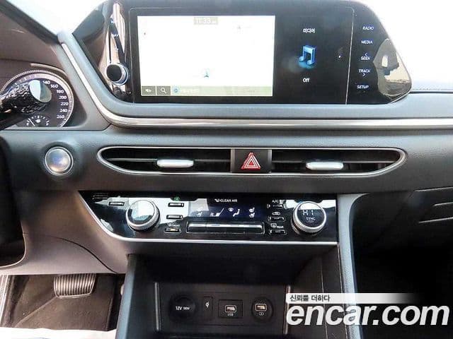 Hyundai Sonata (DN8) Premium Family, 2020 12