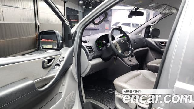 Hyundai Grand Starex CVX Luxury, 2016 10