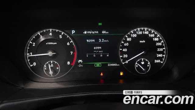 Genesis EQ900 Prestige, 2016 8