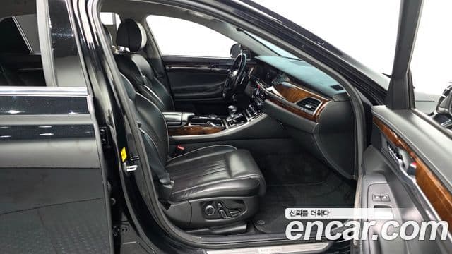 Genesis EQ900 Prestige, 2016 10