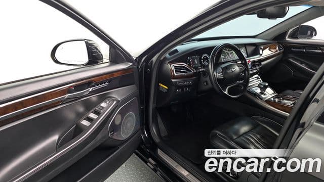 Genesis EQ900 Prestige, 2016 11