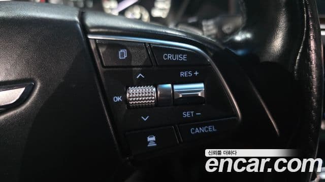 Genesis EQ900 Prestige, 2016 19