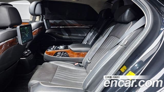 Genesis EQ900 Prestige, 2016 12