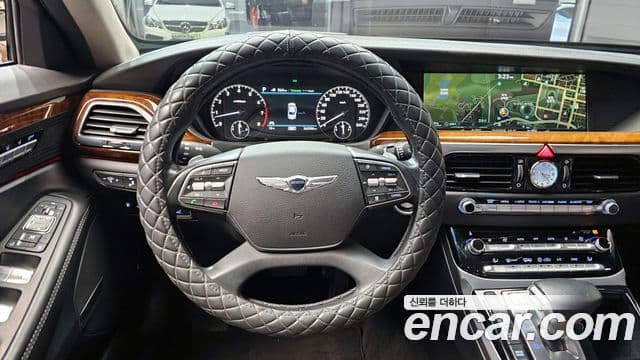 Genesis EQ900 Prestige, 2016 13