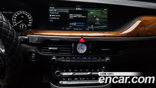 Genesis EQ900 Prestige, 2016 14