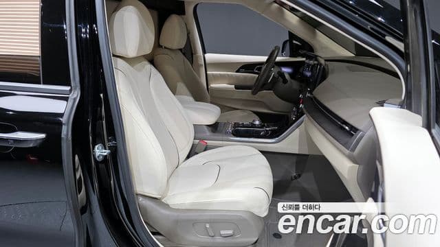 Kia Carnival 4세대 бензин 9인승 High Limousine(компания по спецнадстройкам), 2023 11