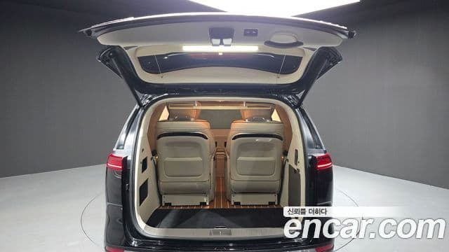 Kia Carnival 4세대 бензин 9인승 High Limousine(компания по спецнадстройкам), 2023 20