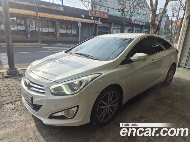 Hyundai i40 살룬 Smart, 2012 1