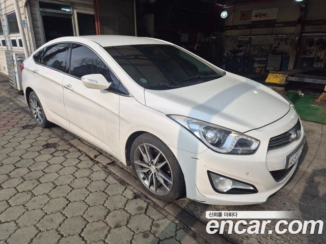 Hyundai i40 살룬 Smart, 2012 4