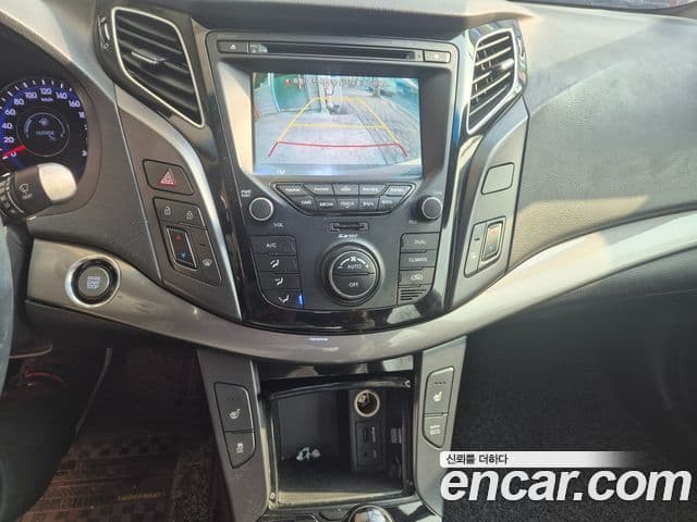 Hyundai i40 살룬 Smart, 2012 9