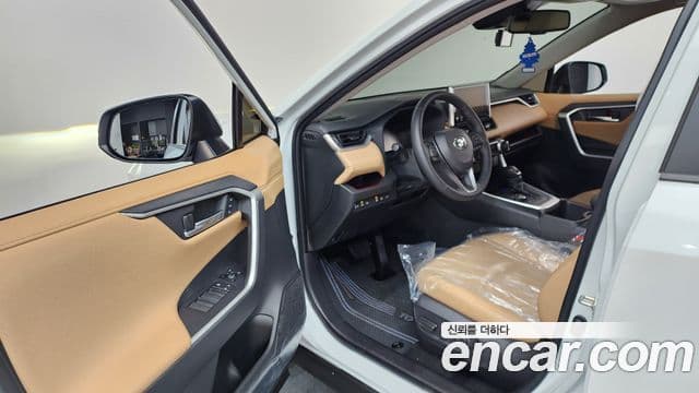 Toyota RAV4 5세대 2.5 4WD гибрид LTD, 2025 10