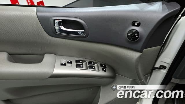 Kia Carnival R топовая версия, 2014 17