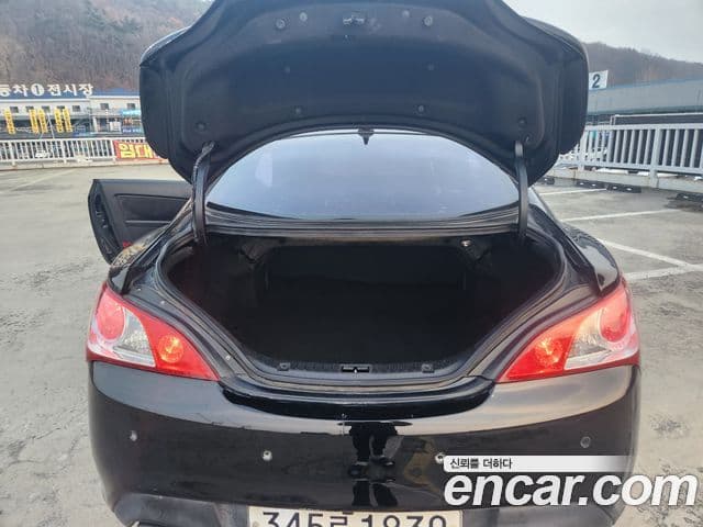 Hyundai Genesis купе 200 турбо R, 2010 все фото