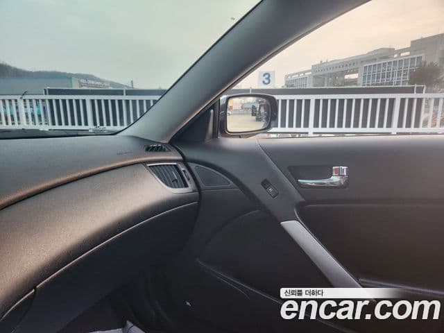 Hyundai Genesis купе 200 турбо R, 2010 12