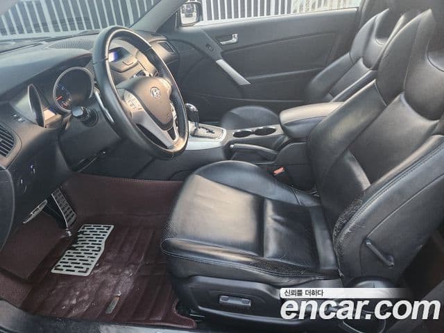 Hyundai Genesis купе 200 турбо R, 2010 16