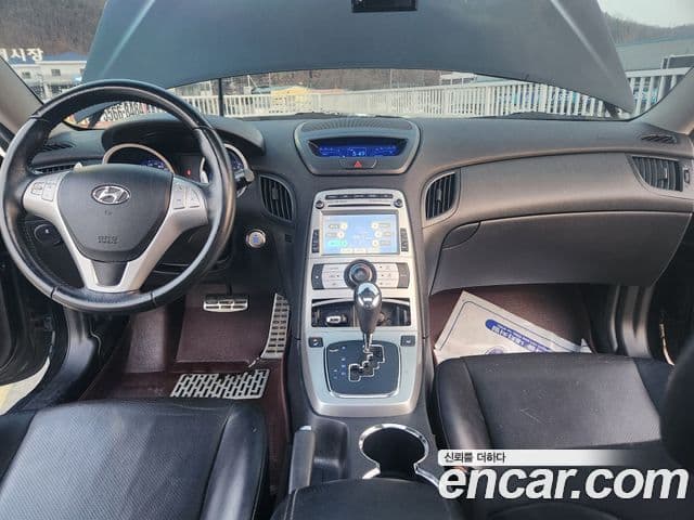 Hyundai Genesis купе 200 турбо R, 2010 18