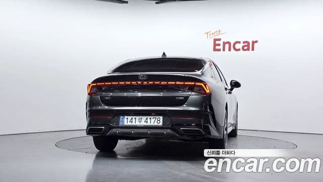 Kia K5 гибрид 3세대 Signature, 2020 4