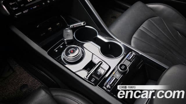 Kia K5 гибрид 3세대 Signature, 2020 9