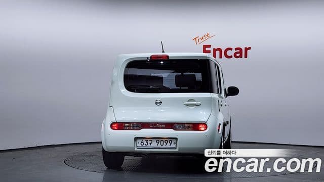 Nissan 큐브 Z12, 2011 4