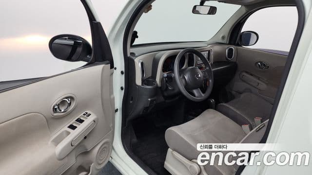 Nissan 큐브 Z12, 2011 10