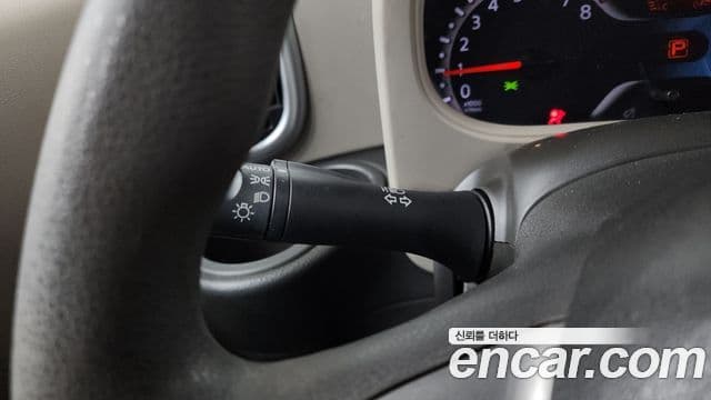 Nissan 큐브 Z12, 2011 15