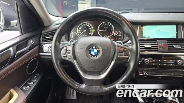 BMW X4 (F26), 2015 13