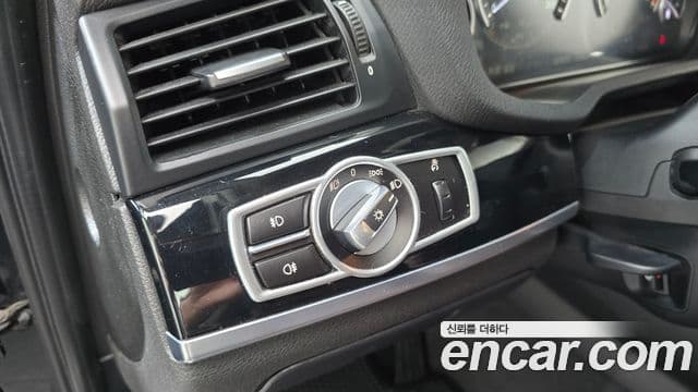 BMW X4 (F26), 2015 15