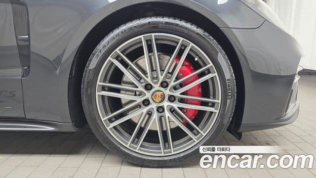 Porsche Panamera (971) 4.0 GTS, 2021 все фото