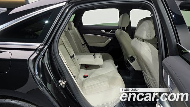 Audi A6 (C8) Premium, 2023 12