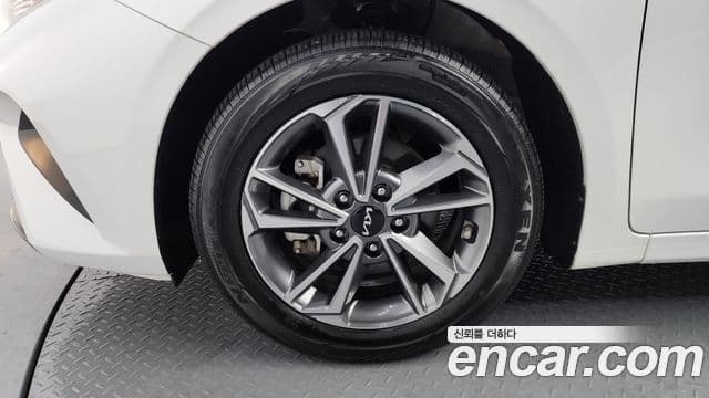 Kia The / новый New K3 2세대 Prestige, 2022 все фото