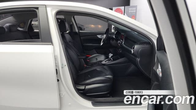 Kia The / новый New K3 2세대 Prestige, 2022 10