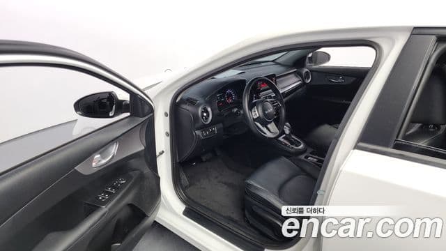 Kia The / новый New K3 2세대 Prestige, 2022 11