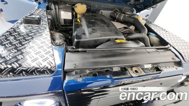 Land Rover Defender, 2000 6