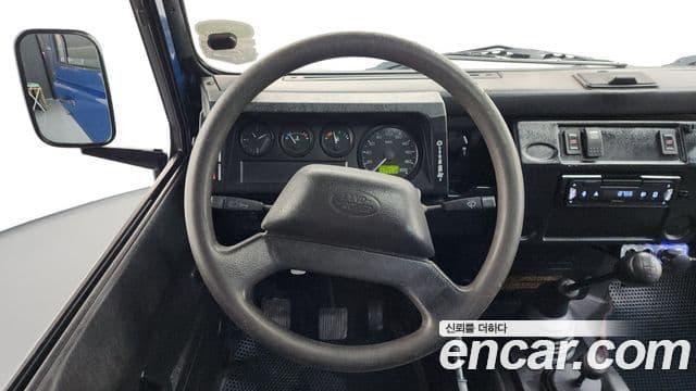 Land Rover Defender, 2000 13