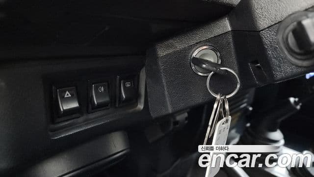 Land Rover Defender, 2000 16