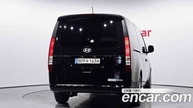 Hyundai Staria Modern, 2025 4