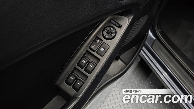 Kia K3 Trendy, 2013 16