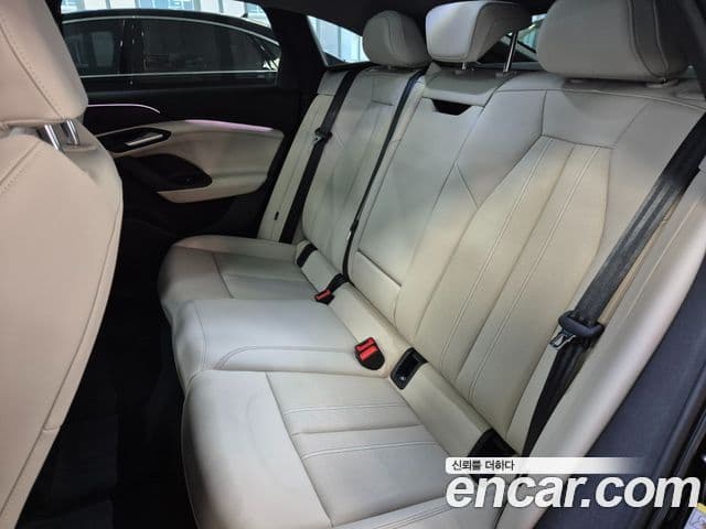 Audi A6 e-Tron performance Advanced, 2025 11