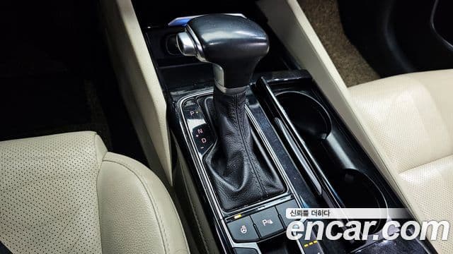 Kia All New K7 Prestige, 2017 9