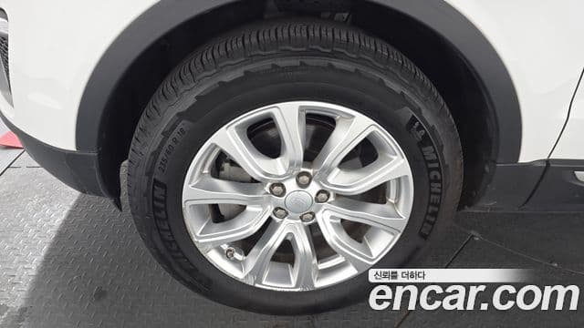 Land Rover Range Rover Evoque 2.0 TD4 SE, 2017 все фото