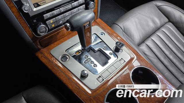 Volkswagen 페이톤 VW611, 2012 9