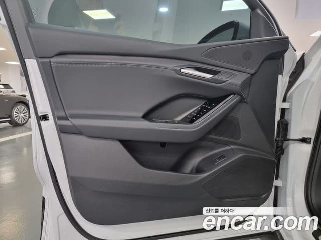 Audi Q6 e-Tron (GF) performance, 2025 17