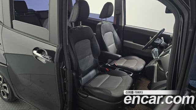 Kia The / новый New Ray Signature, 2021 12