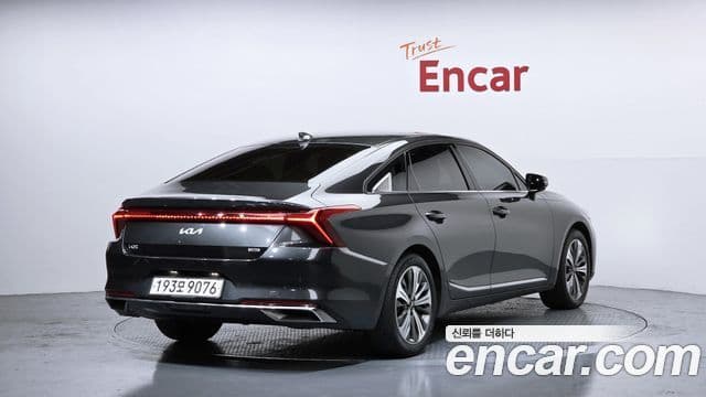 Kia K8 гибрид Signature, 2022 2