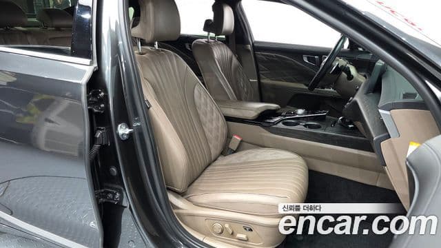 Kia K8 гибрид Signature, 2022 10